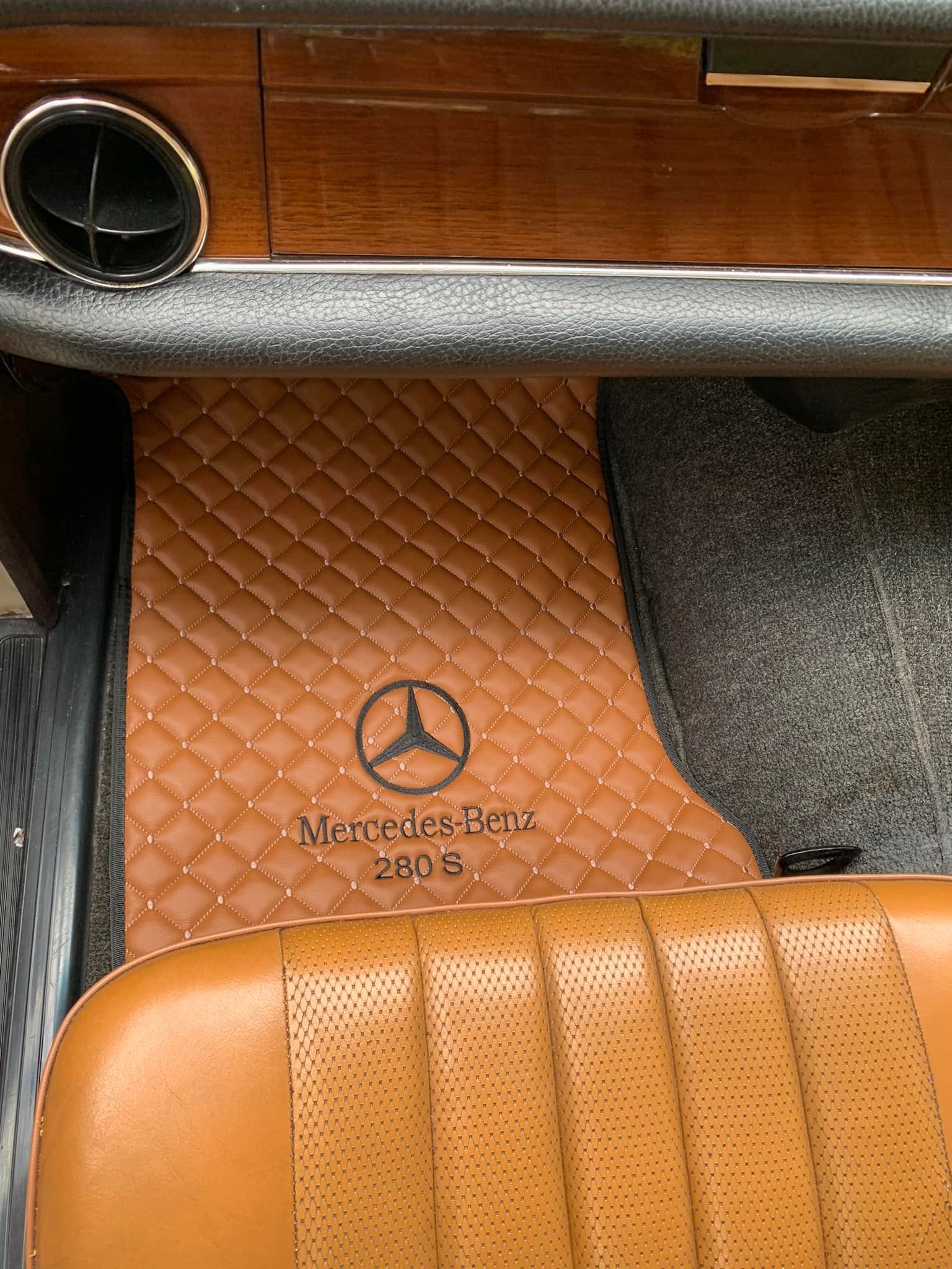 FRONT SET Mercedes Luxury Custom Car Mats – Tailored Fit, Quilted Faux Leather & Custom Logo Embroidery