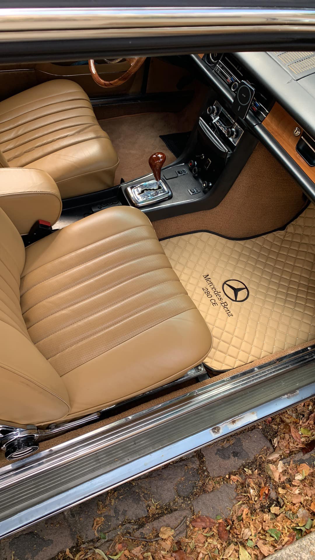 FRONT SET Mercedes Luxury Custom Car Mats – Tailored Fit, Quilted Faux Leather & Custom Logo Embroidery