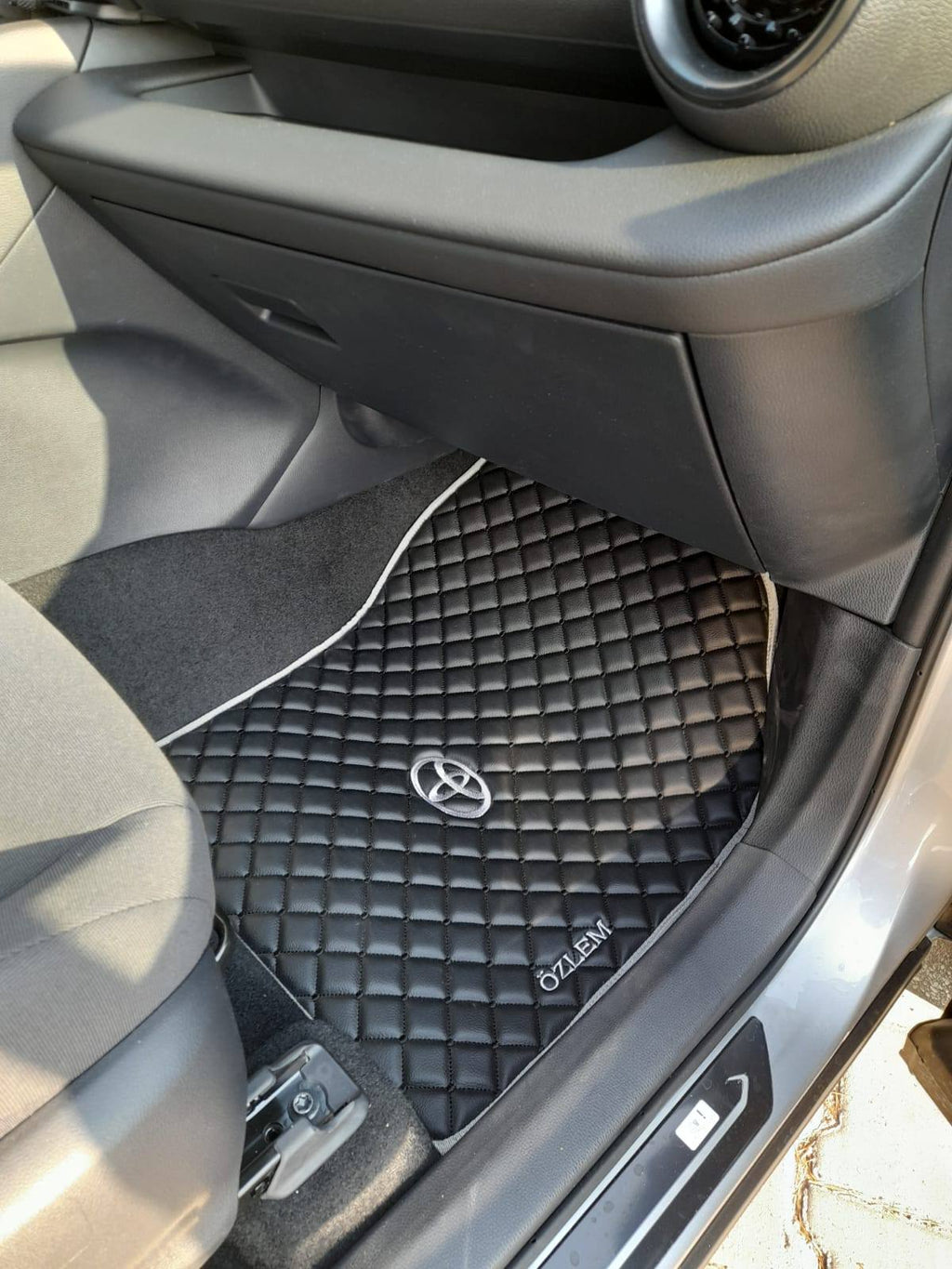 Toyota / Lexus Luxury Custom Car Mats – Tailored Fit, Quilted Faux Leather & Custom Logo Embroidery
